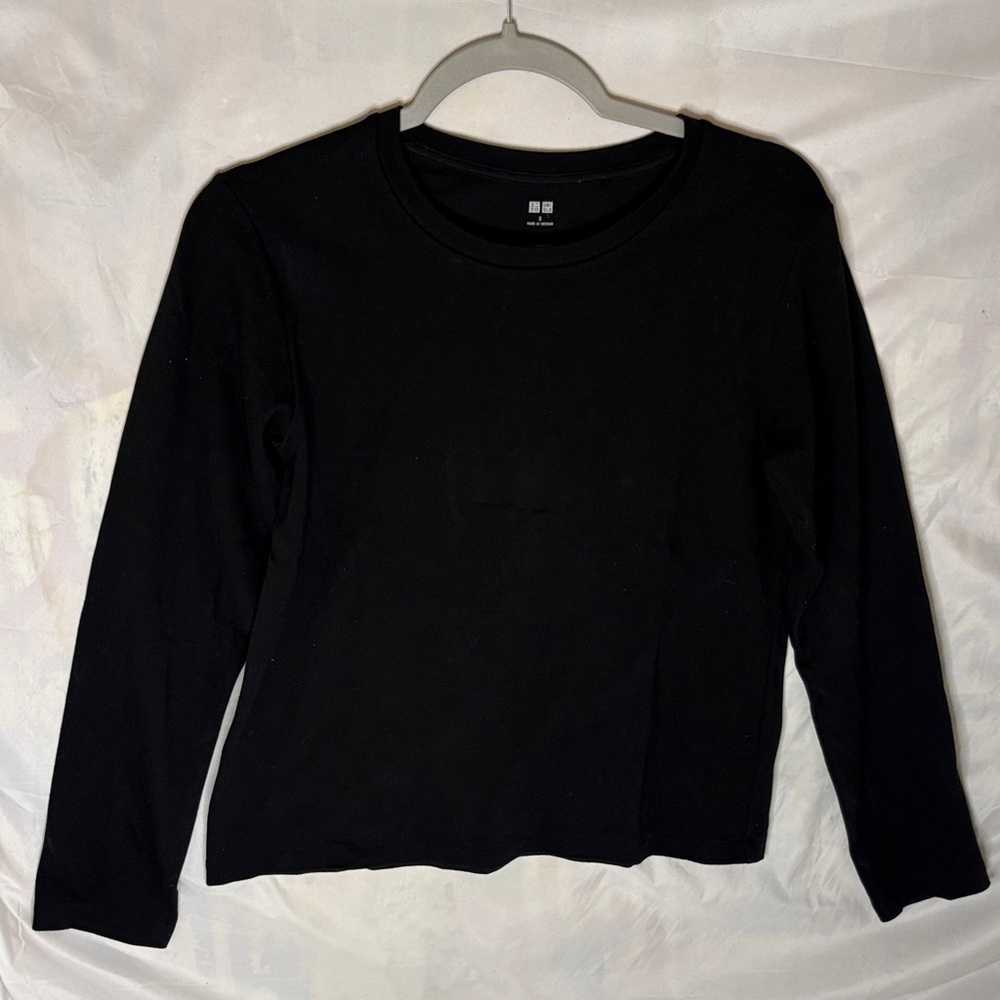 Uniqlo Essential Black Comfy Mostly Cotton Long Sleeve Top Size Small